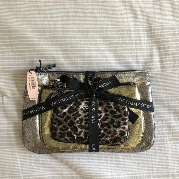 Victoria’s Secret Cosmetic Bag set of 3 - Picture 3 of 11